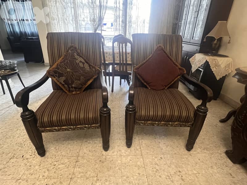 صالون  بحالة جيدة 1