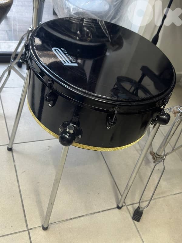 كاتم للبيع مسرح.  katem 0