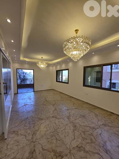شقة مميزة مع حديقة للبيع في تول- Apartment with Garden for Sale Toul