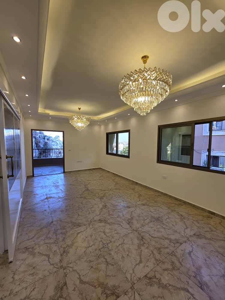 شقة مميزة مع حديقة للبيع في تول- Apartment with Garden for Sale Toul 0