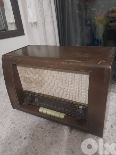 sofa bed ma3 sandou2 + radio vintage