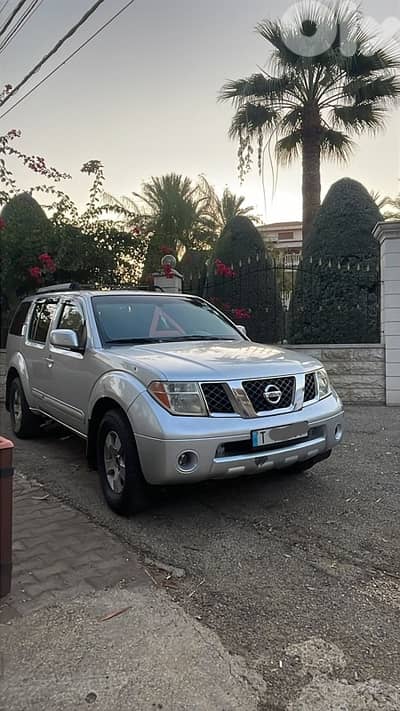 Nissan Pathfinder 2005