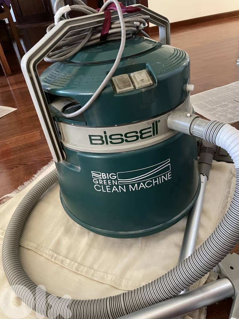 Bissel high quality vacuum cleaner, old model,  authentic USA brand 2