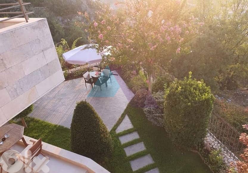350m2 villa+320m2 Garden+mountain view 4sale in the heart of Faytroun 0