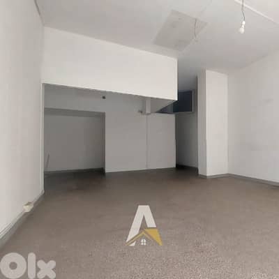 50 SQM Shop In A Prime Location In Slav. High ROI.