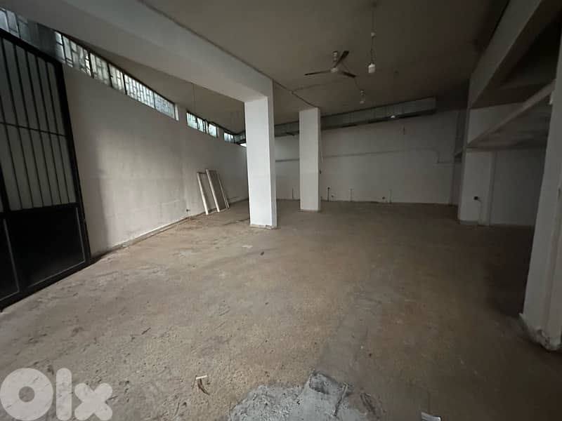 Warehouse for Sale in Jdeyde مستودع للبيع في الجديدة 0