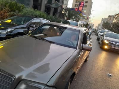 Mercedes-Benz 200 Series 1993 220 C ELEGANCE