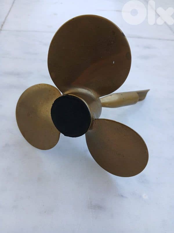 مروحة سفينة للقلم 0