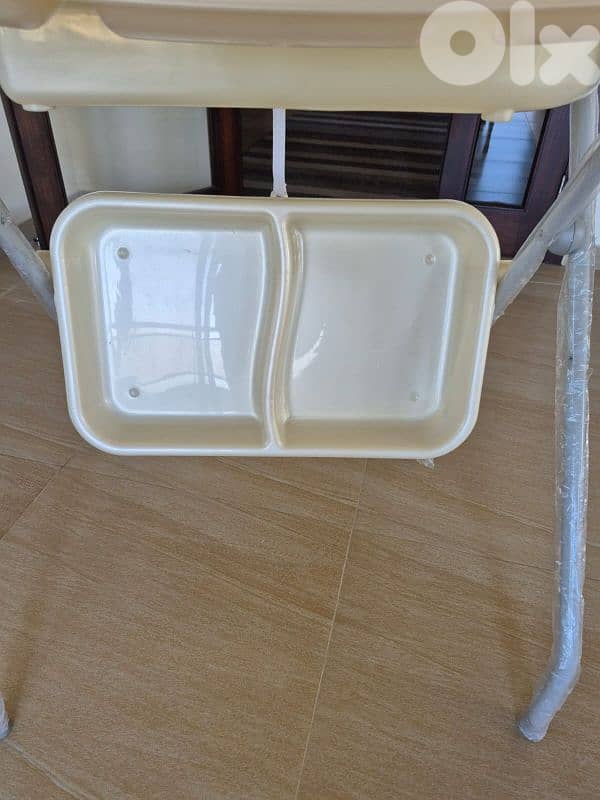 babies bath and changer combi 2