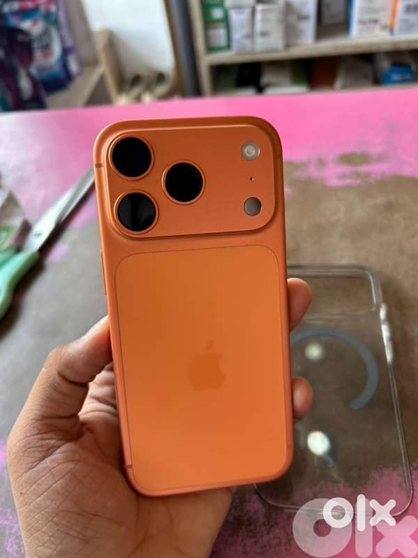 iPhone 17pro 256Gb ESim super clean battery 100 31cycle count 2