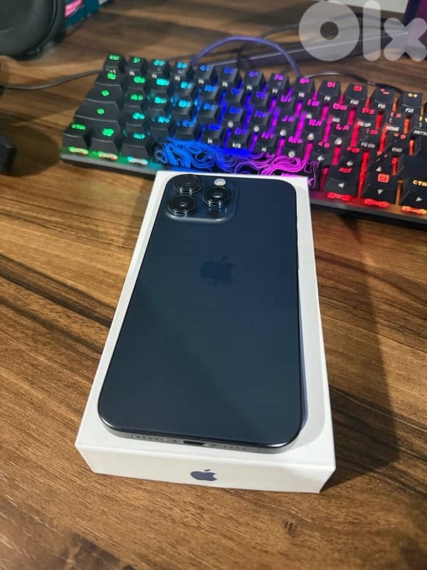 iPhone 15 Pro Max 256GB ESIM 2