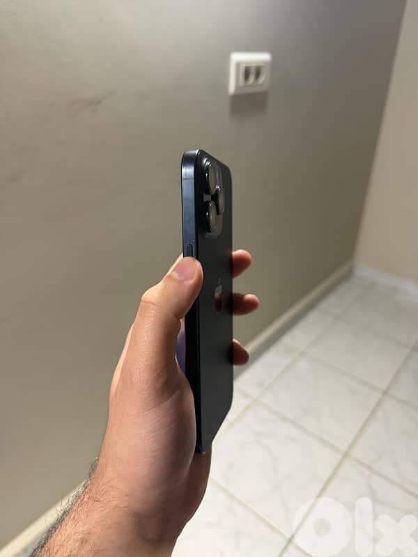 iPhone 15 Pro Max 256GB ESIM 7