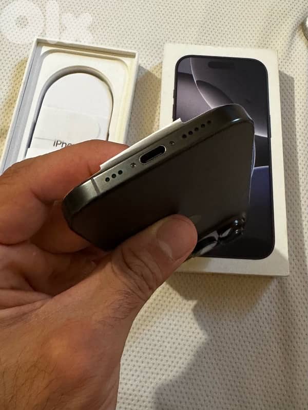 Iphone 16 Pro max 256gb battery 100% Cycle 50 New 1