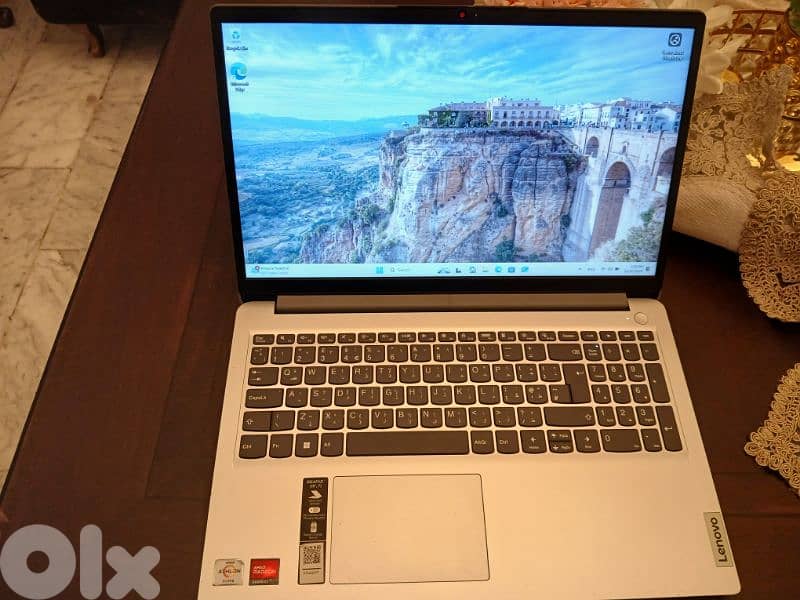 laptop lenovo ideapad1 0
