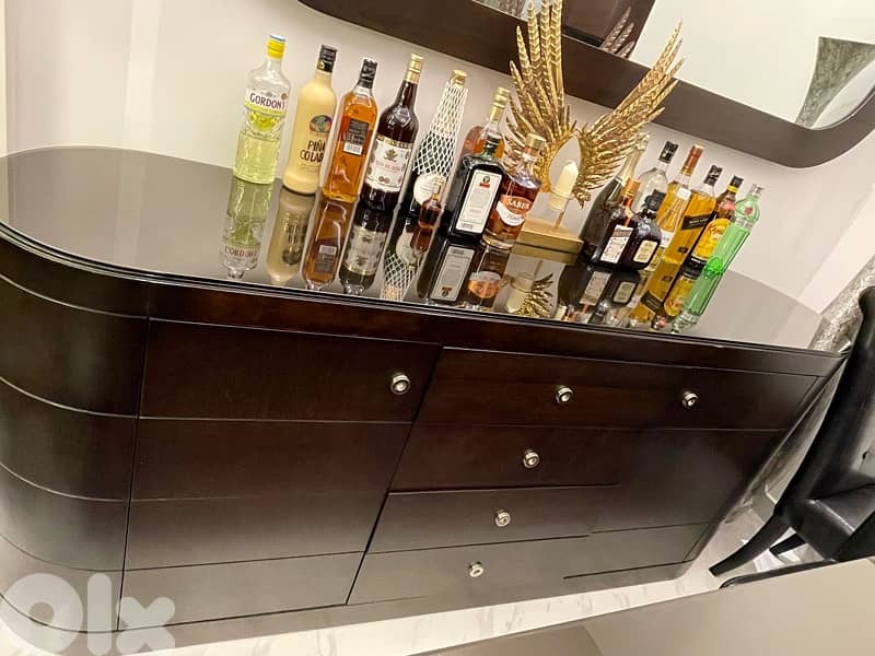 FULL & Complete Luxury Dining Room! 1