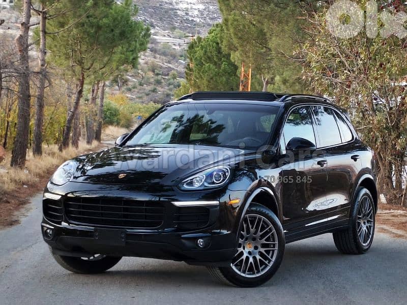 2017 PORSCHE CAYENNE V6 PLATINUM EDITION CLEAN CARFAX 0