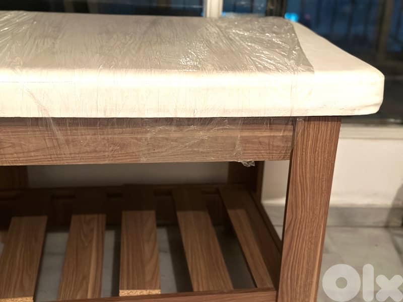 Massage bed  تخت مساج 1