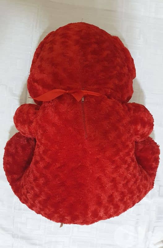 Teddy  bear  used  like  new  beyrout ashrafiye 15 $     03723895 3