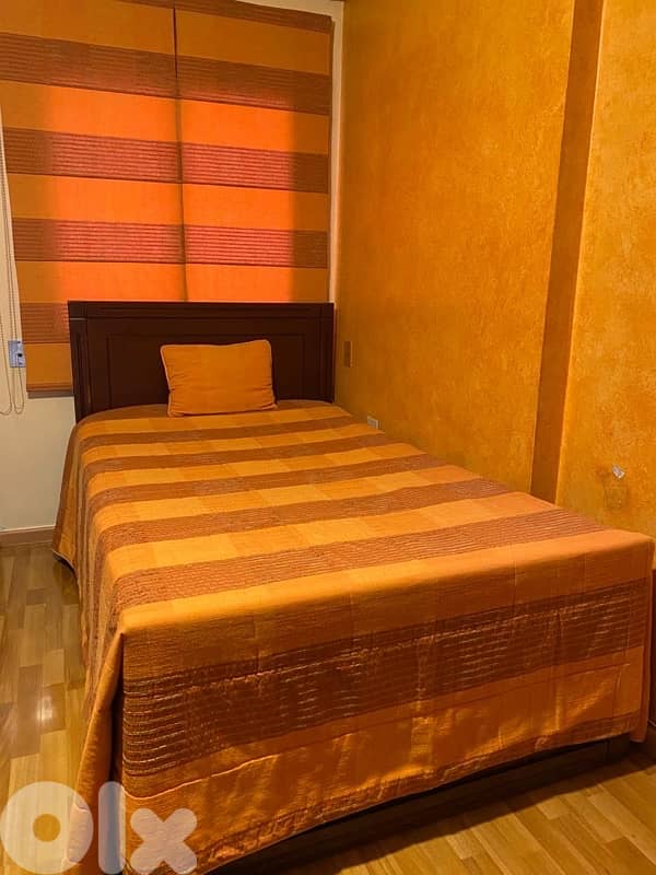 bed room used like new 5