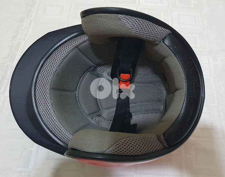 AK-719  Helmet  Pink new not used  good quality 50$ ashrafiye 03723895 7