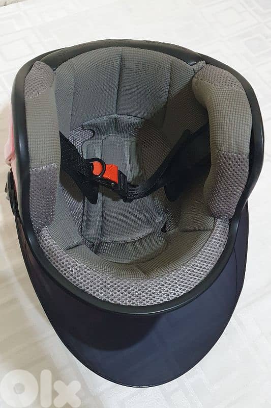 AK-719  Helmet  Pink new not used  good quality 50$ ashrafiye 03723895 9