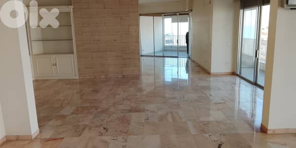 190m apartment for sale in Ain Al Teneh
