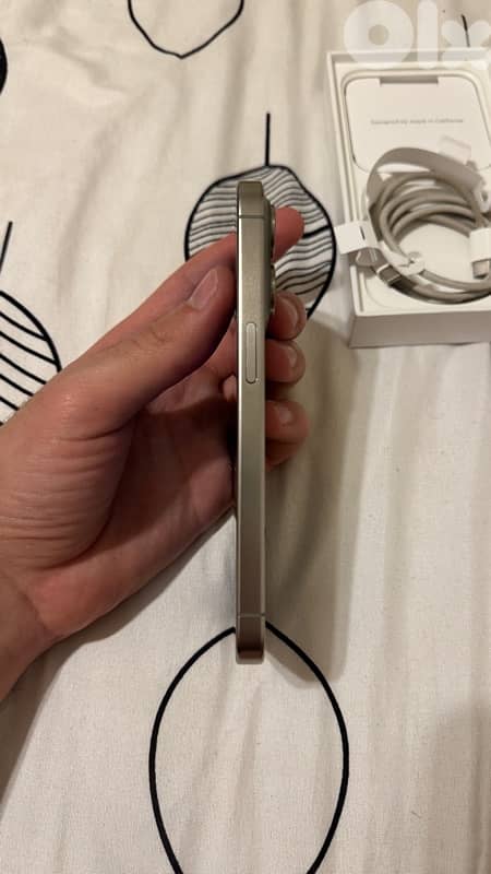 Iphone 15 pro 256gb natural titanium 10