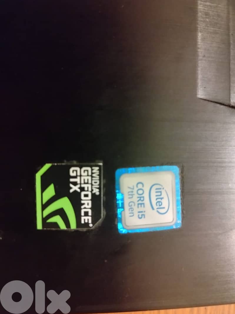 Laptop HP OMEN perfect for light gaming 2