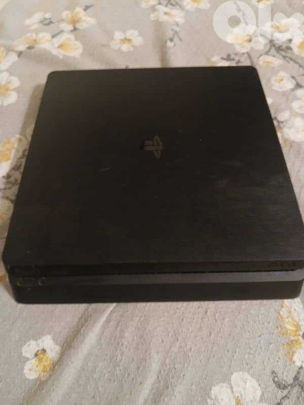 ps4 slim 0