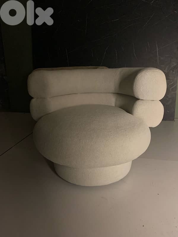 Rolland Armchair 1