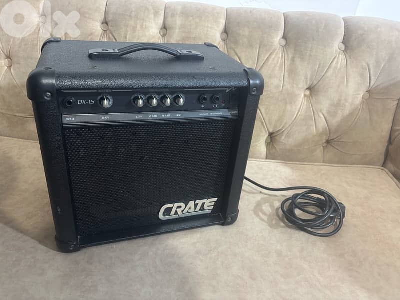 Crate bass guitar amp 0