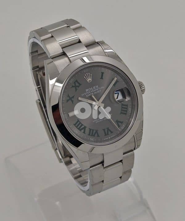 Rolex Datejust 41 – Grey Dial with Green Roman Numerals. 1