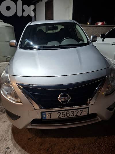 Nissan Sunny 2015