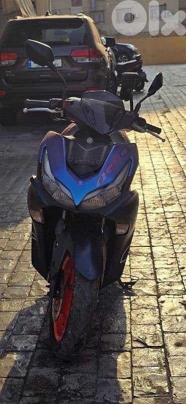 Yamaha Aerox 2024 1400$ 1