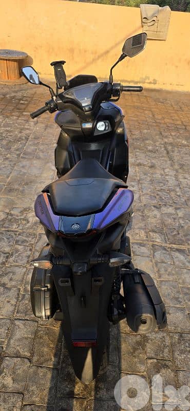 Yamaha Aerox 2024 1400$ 3