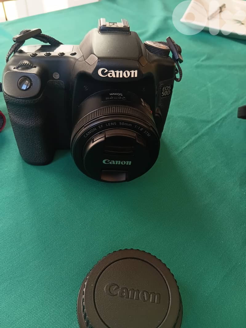 2 old Canon Eos DSLR 1