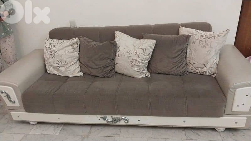 صالون جلد وقماش بحالة ممتازة 0