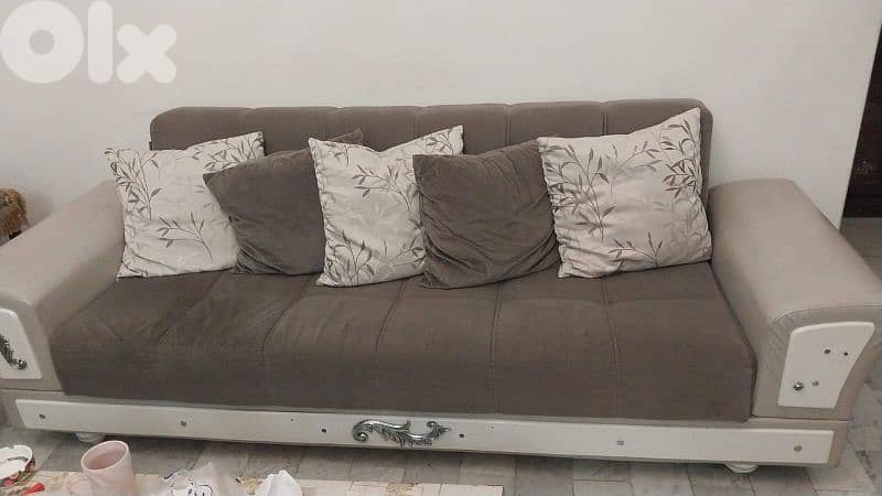 صالون جلد وقماش بحالة ممتازة 3