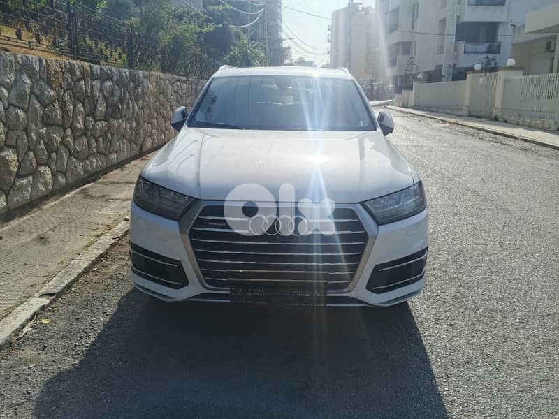 Audi Q7 2017 0