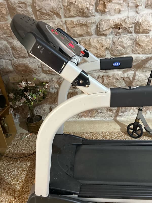 Fitness line treadmill for Sale 2