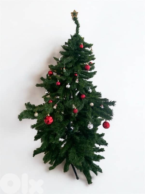 6 ft Christmas Tree (183 cm) 2
