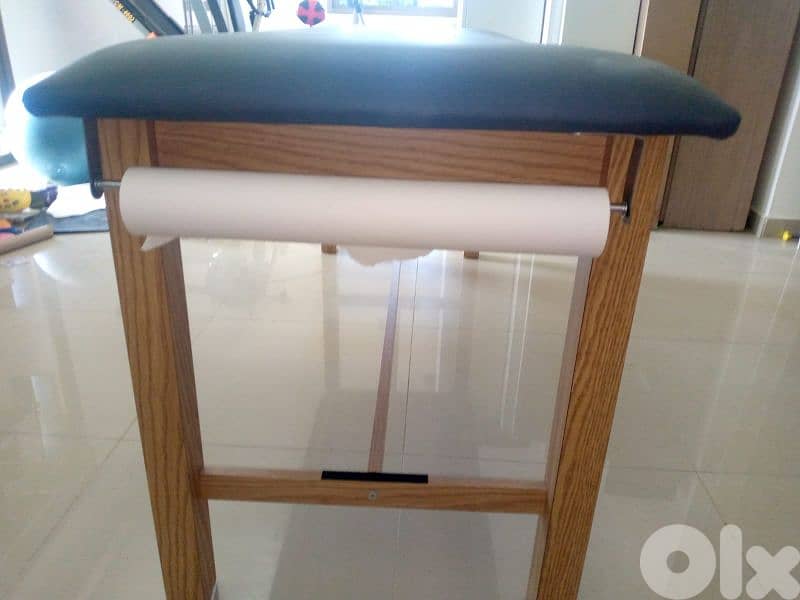 Furniture for doctor's clinic 6