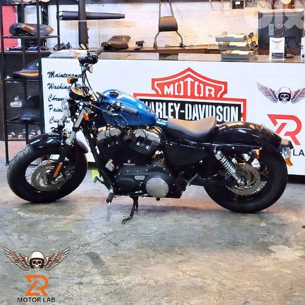 Harley Davidson 48, excellent condition, special color 7