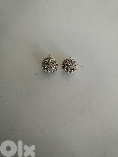 Round strass earrings - Not Negotiable