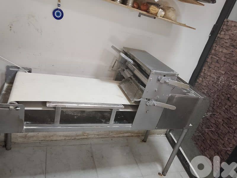 فرن مناقيش للبيع 03284983 2