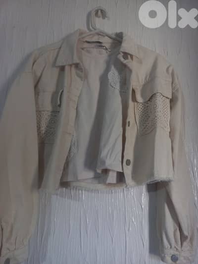 ملابس للبيع