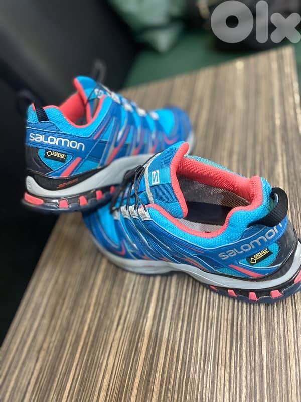 salamon hiking shoes unisex 8