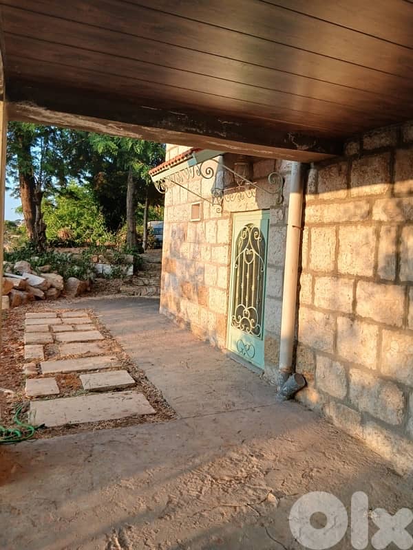 Apartment with Garden & Beautiful Mountain View in Airoun 0