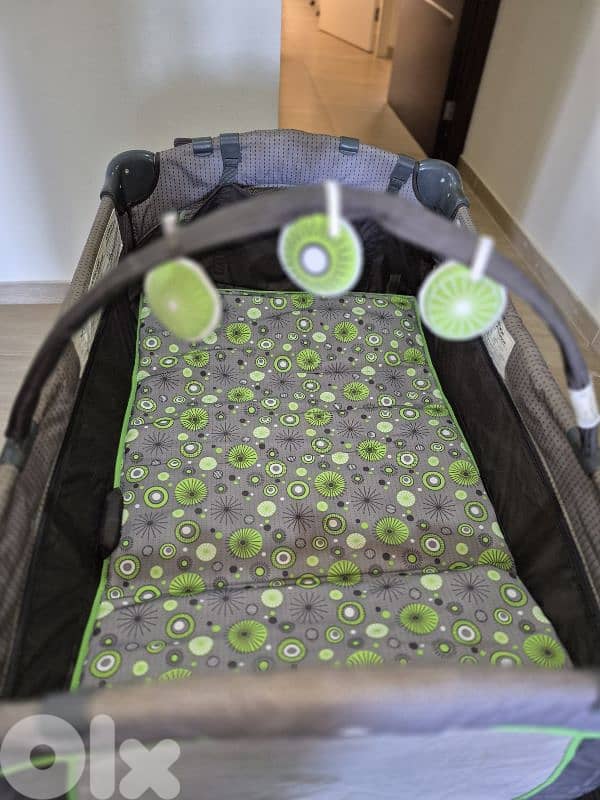 Portable baby Bed with mattress 2