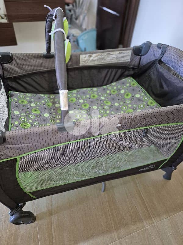 Portable baby Bed with mattress 3